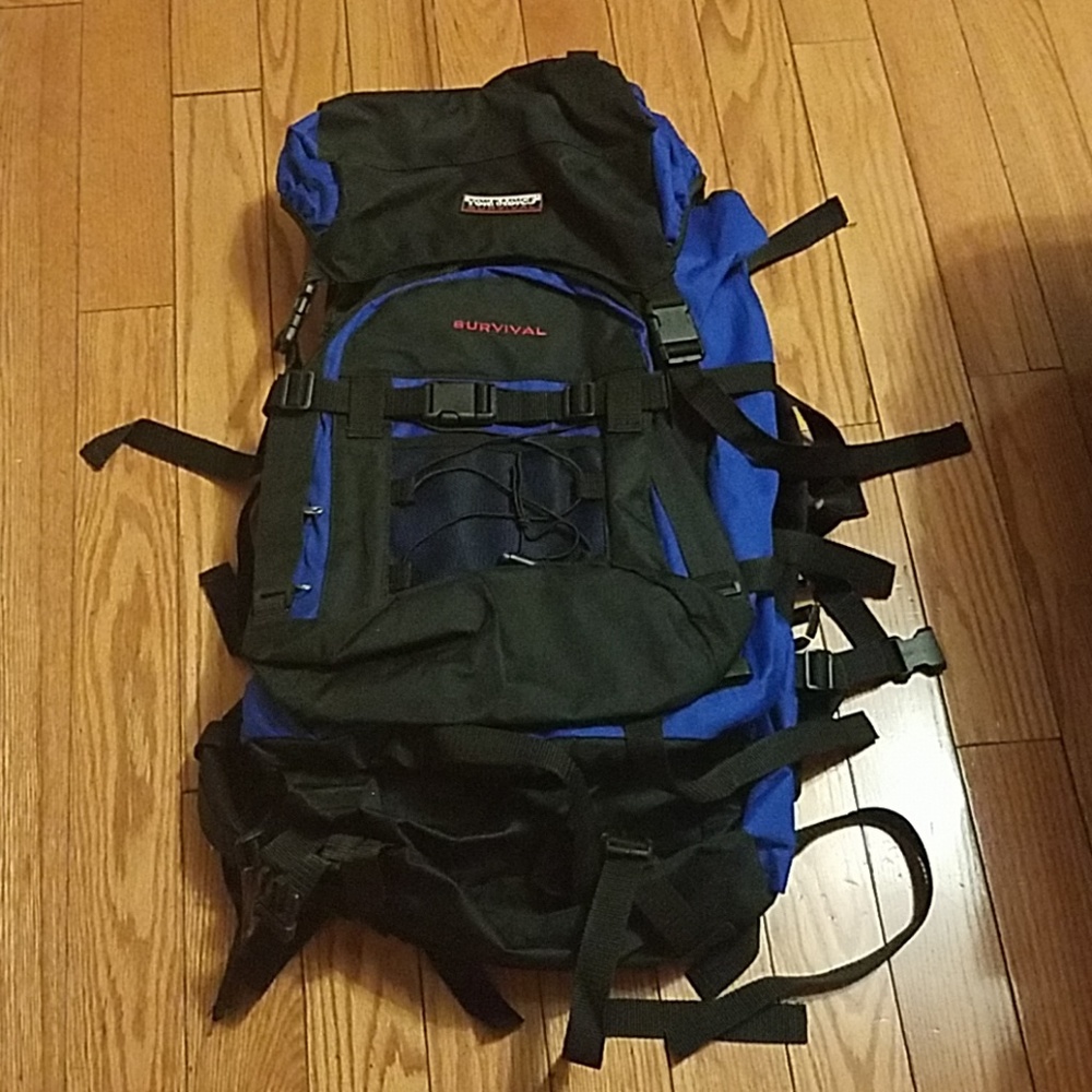 Tornadics survival backpack
